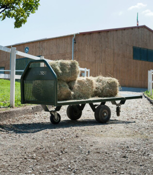 Large trolley for stables